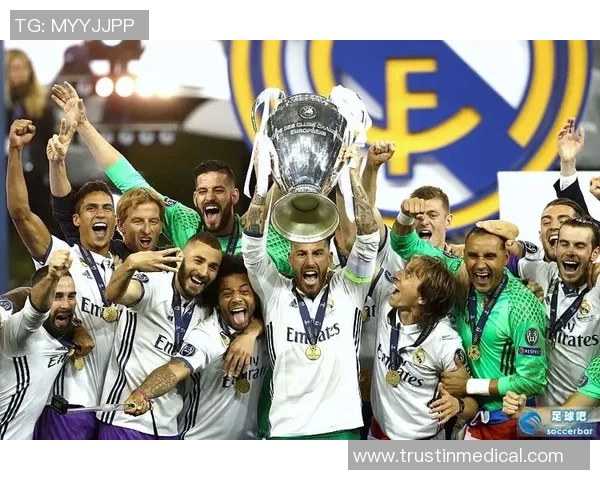 深圳足球队荣登足球配合排行榜第十位展现团队实力与潜力 深圳足球队荣登足球配合排行榜第十位展现团队实力与潜力