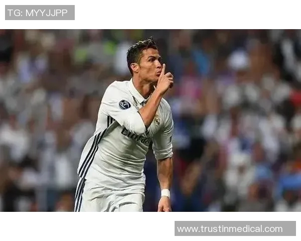 致敬足球巨星感谢你们带来的激情与梦想 致敬足球巨星感谢你们带来的激情与梦想