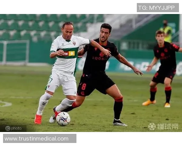 足球明星与青梅竹马的爱情故事揭示了他们共同成长的甜蜜回忆与不变的真情 足球明星与青梅竹马的爱情故事揭示了他们共同成长的甜蜜回忆与不变的真情